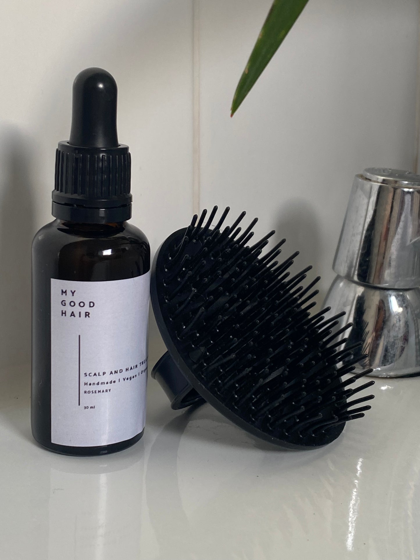 Organic Rosemary Oil for Scalp Health & Hair Growth